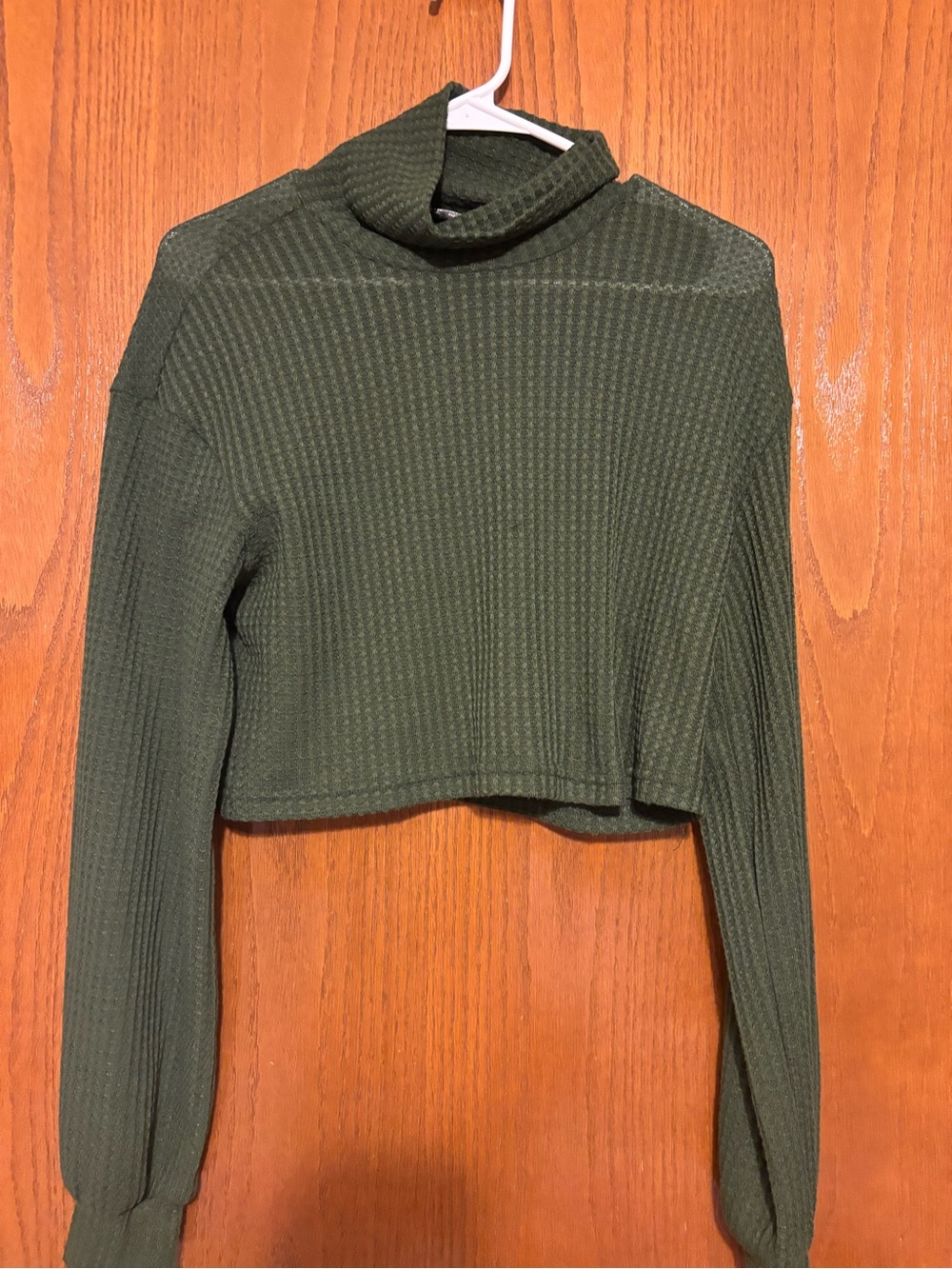 SHEIN Olive Ribbed Turtleneck Crop Top